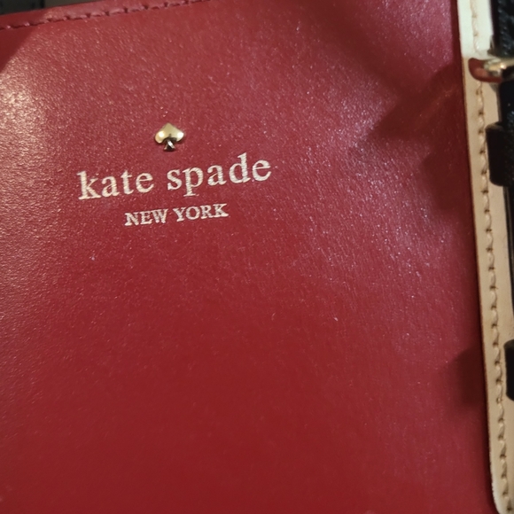 Kate spade Bag.. cherry and black color . In like new condition. NO Call outs - Picture 6 of 14